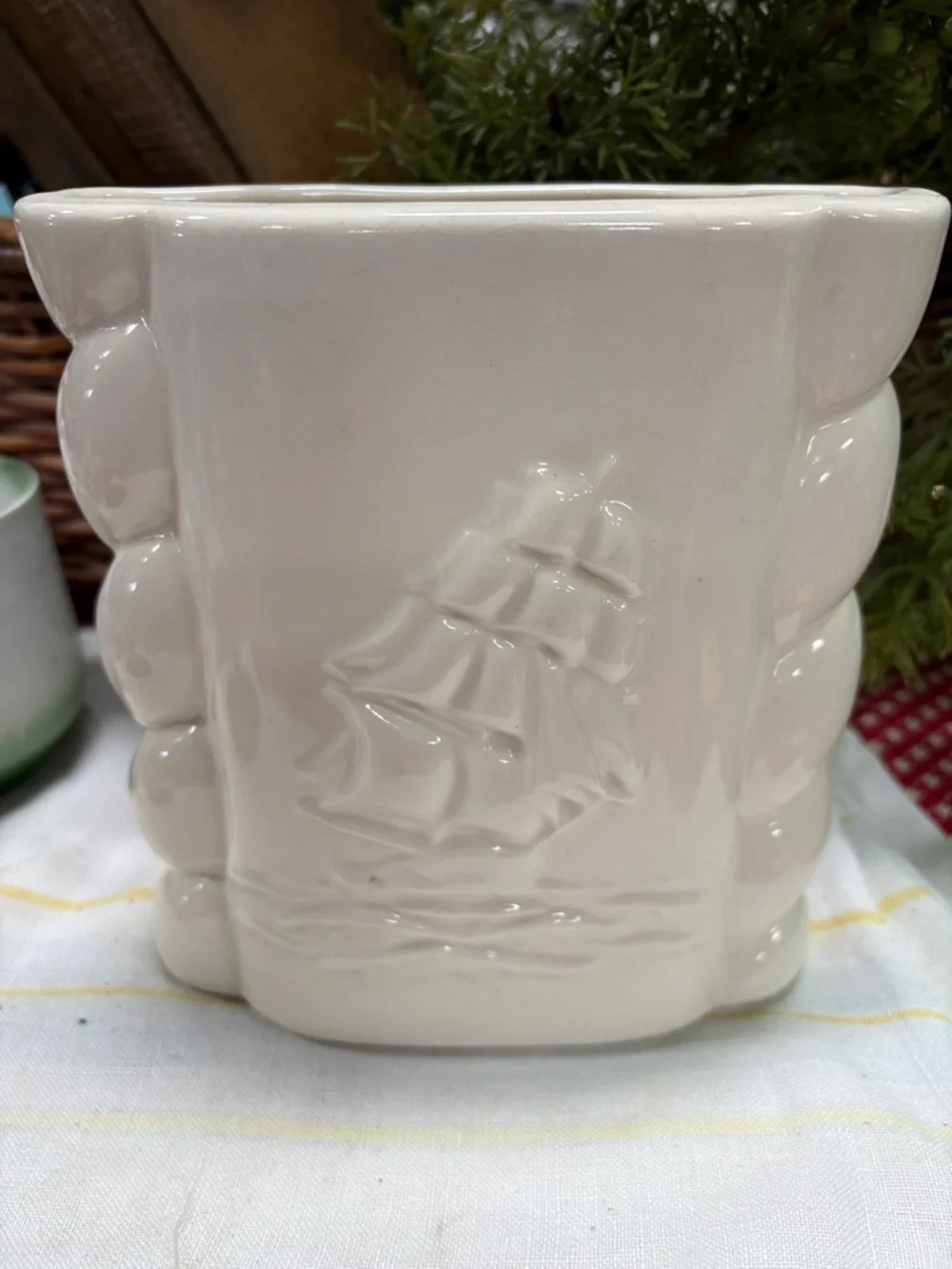 Vintage Abingdon Pottery Vase Beige 7